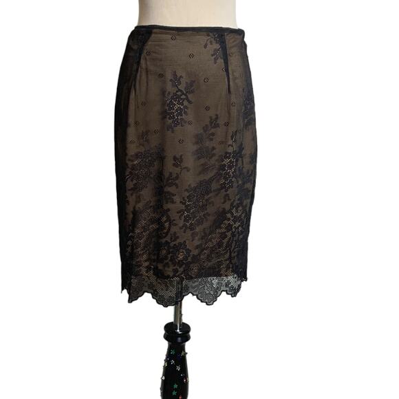Hourglass black floral mesh lined pencil skirt size M - Picture 1 of 6